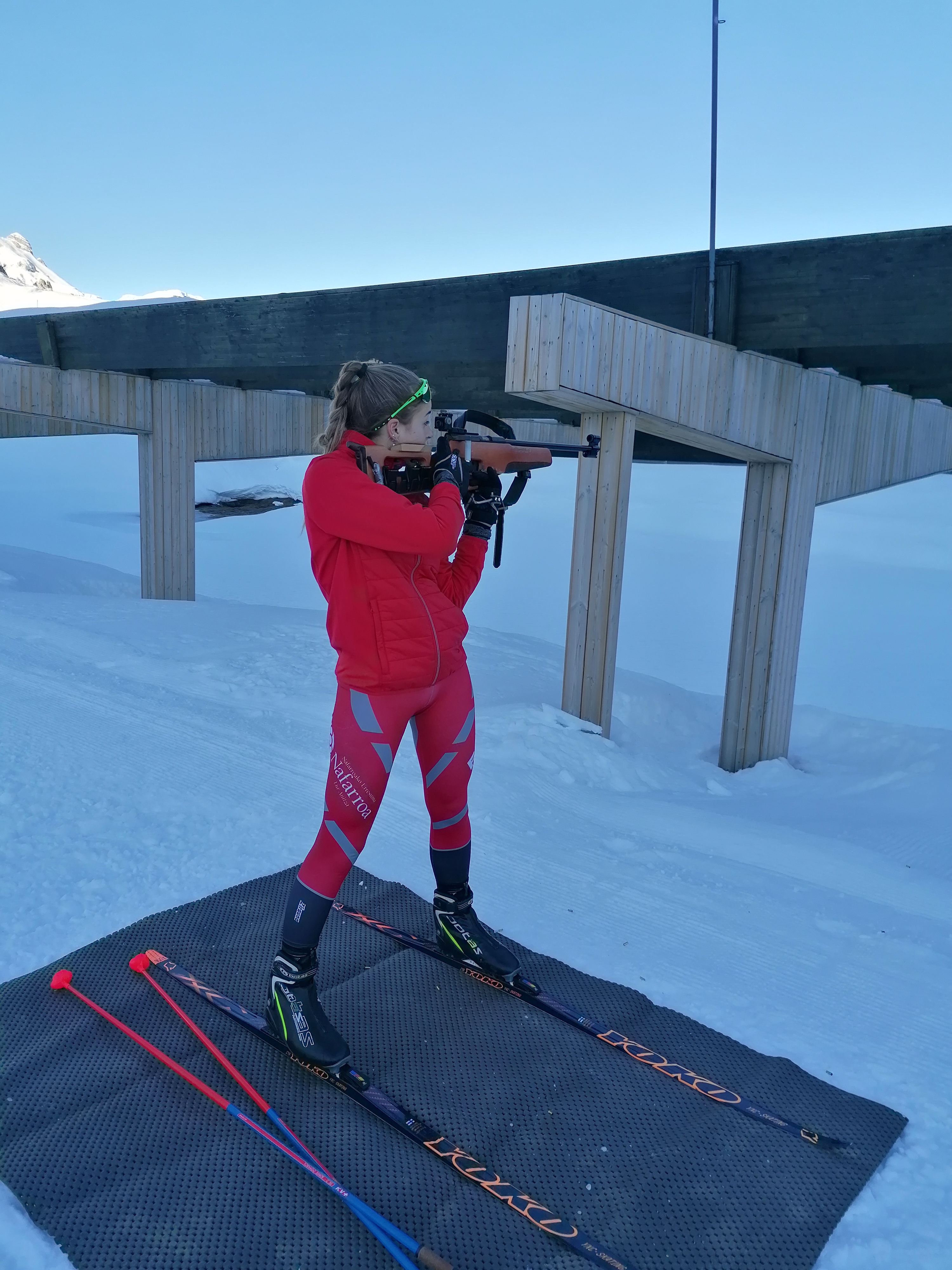Primer entrenamiento en nieve del equipo navarro de biathlon